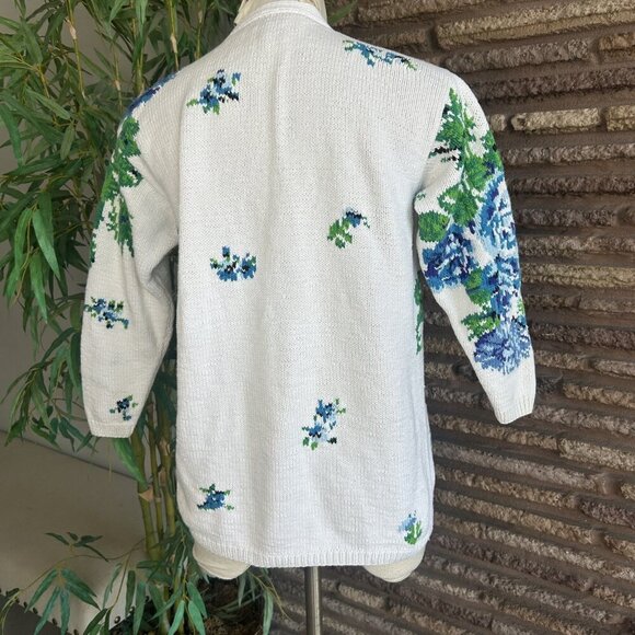 Adrienne Vittadini Vintage Blue Floral Cottage Grandma Cardigan Sweater Size S - Picture 4 of 11